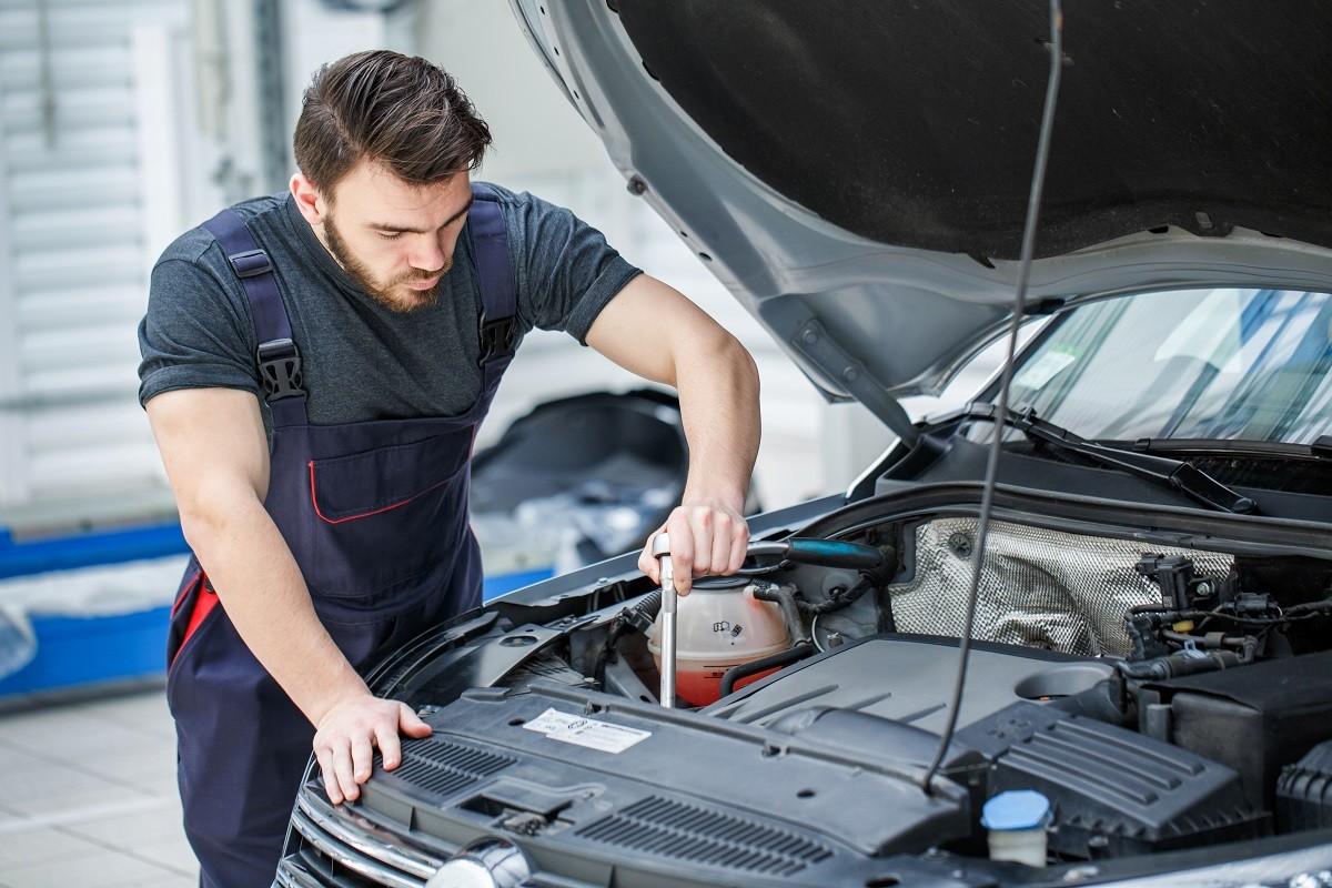 Giving Garages a Good Name: Building Customer Trust - JMC ...